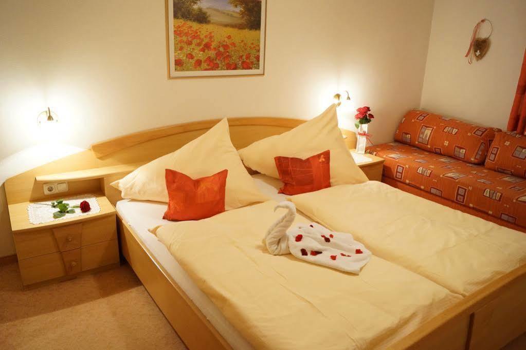 Thomanhof Chalet-Appartement Saalfelden ภายนอก รูปภาพ